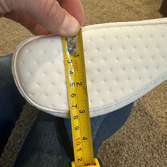 Temperpedic neck pillow- used once - Picture 5 of 5